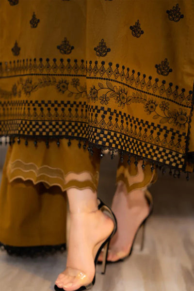 QN1110-LIBAAS WINTER 3-Pc Embroidered Dhanak Suit with Heavy Embroidered Dhanak Shawll