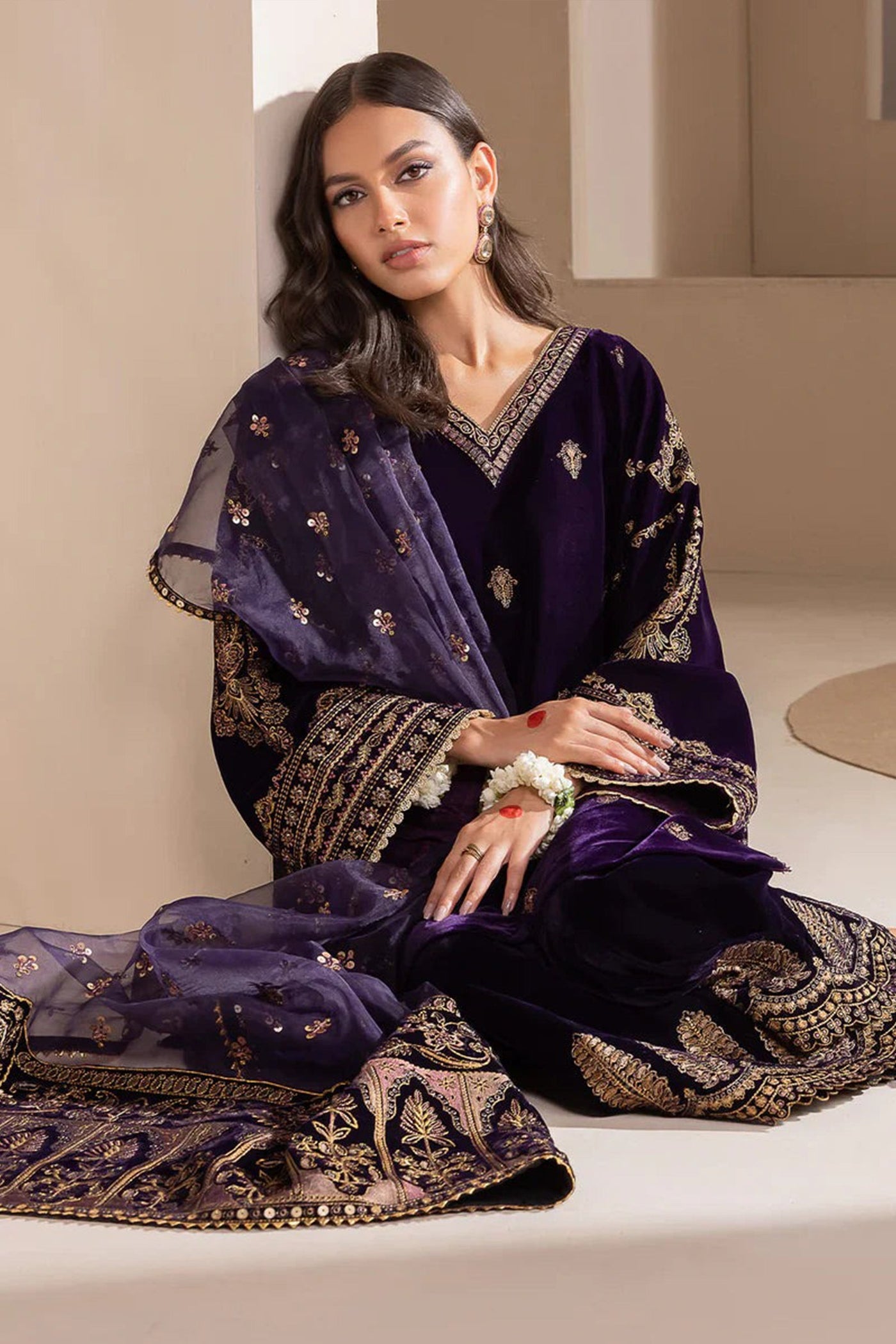 QN1111-Winter Baroque Velvet Embroidered with Embroidered duppatta Winter Collection