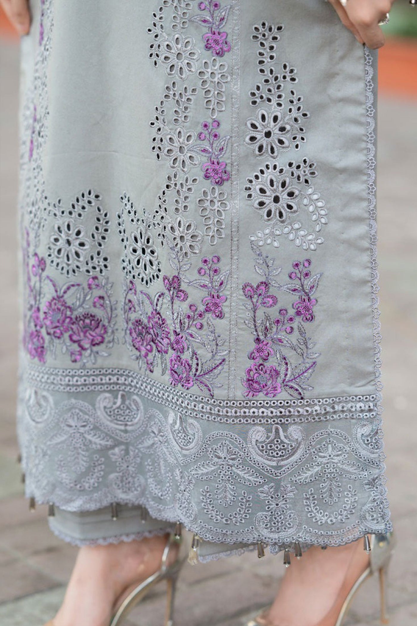 QN1126-LIBAAS-3PC DHANAK EMBROIDERED SHIRT WITH CHIFFON EMBROIDERED DUPATTA