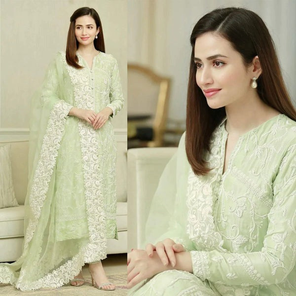 SM0011 Pista 3PC Summer Lawn Heavy Embroidered Shirt With Organza Embroidered Dupatta