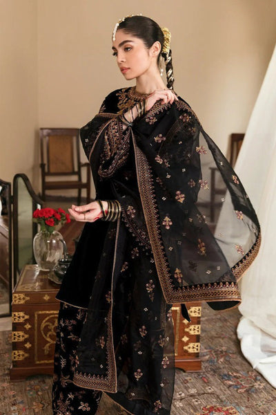 SM0005 Winter Embroidered Velvet Dress With Organza embroidered Dupatta