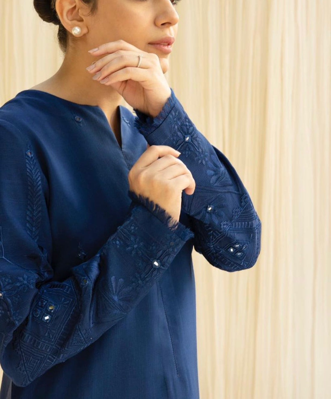 SM0024-SUMMER 3PC Lawn Embroidered Shirt With Organza Embroidered Dupatta