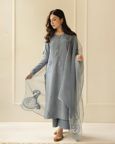 SM0025-SUMMER 3PC Lawn Embroidered Shirt With Organza Embroidered Dupatta