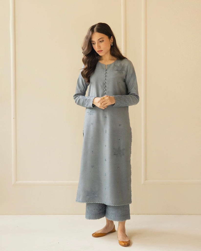 SM0025-SUMMER 3PC Lawn Embroidered Shirt With Organza Embroidered Dupatta