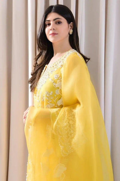 SM0017 3PC Summer Lawn Embroidered Shirt With Organza Embroidered Dupatta