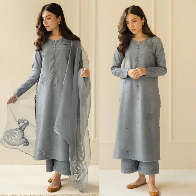 SM0025-SUMMER 3PC Lawn Embroidered Shirt With Organza Embroidered Dupatta