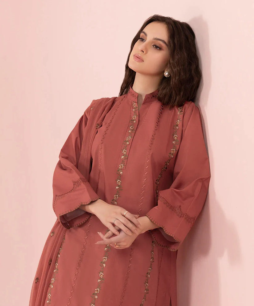 SM0018-SUMMER 3PC Lawn Embroidered Shirt With Chiffon Embroidered Dupatta